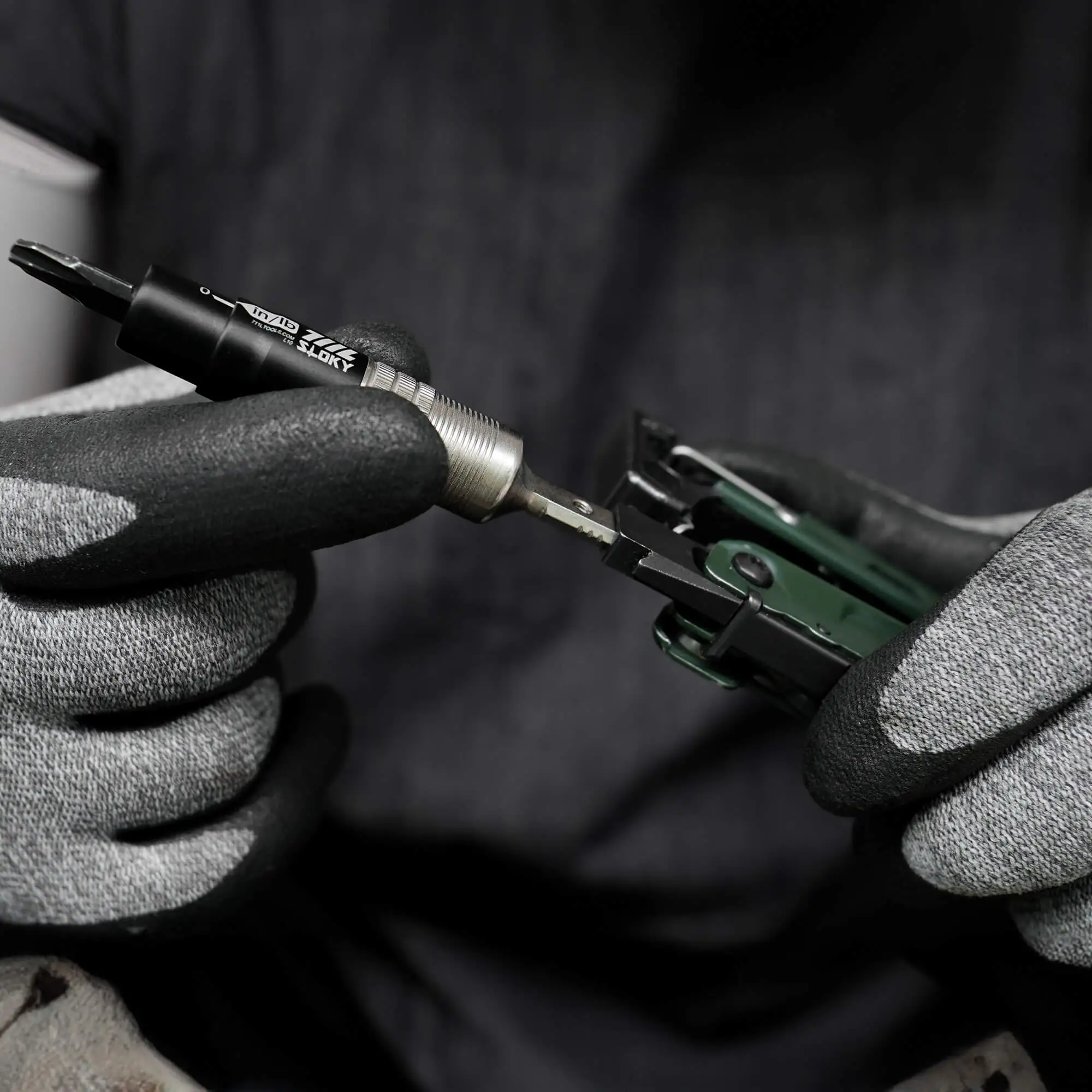 06_711L EDC Torque Driver FL