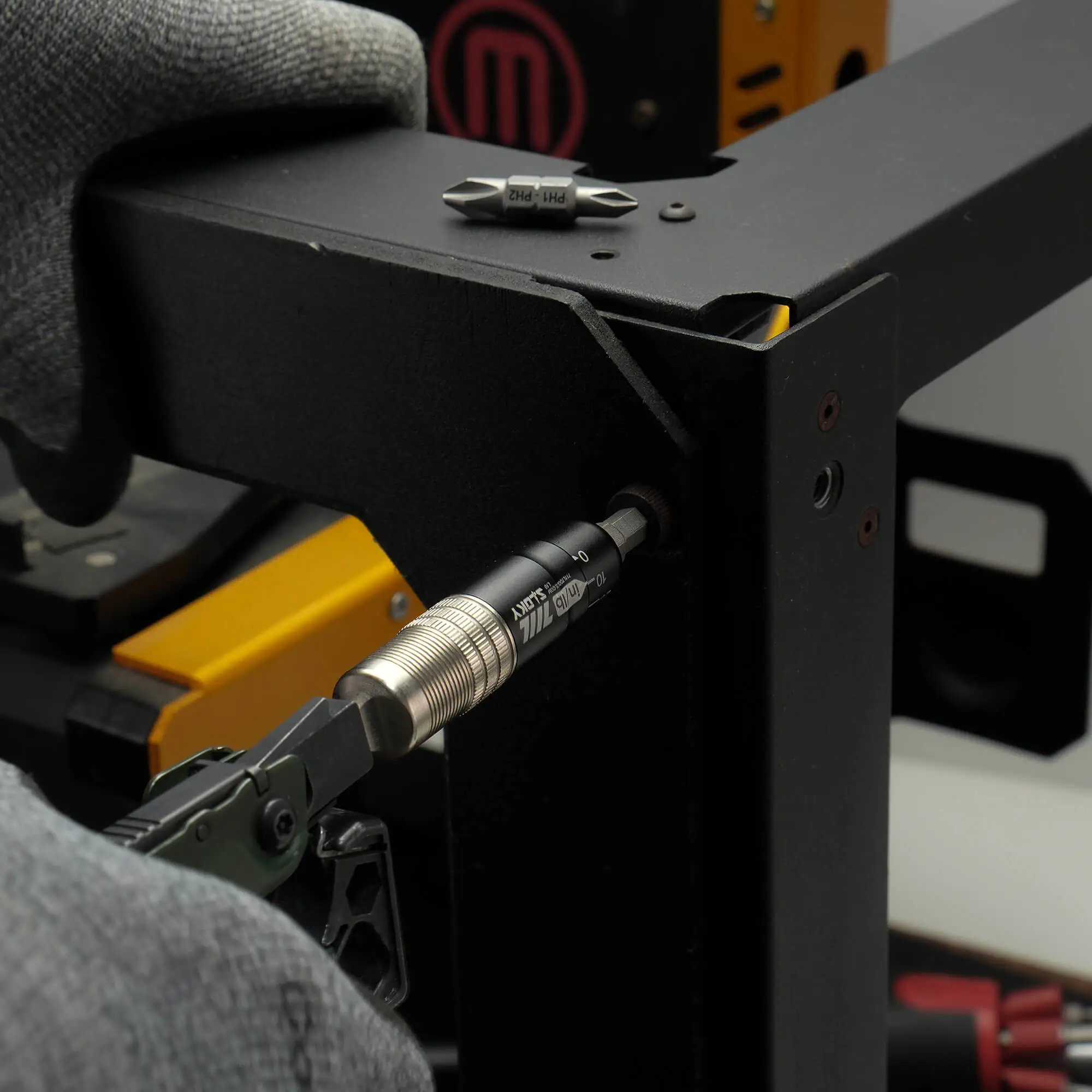 09_711L EDC Torque Driver FL