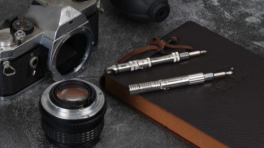 711L EDC pen drivers combine precision and high torque capabilities in a key-ring sized tool.