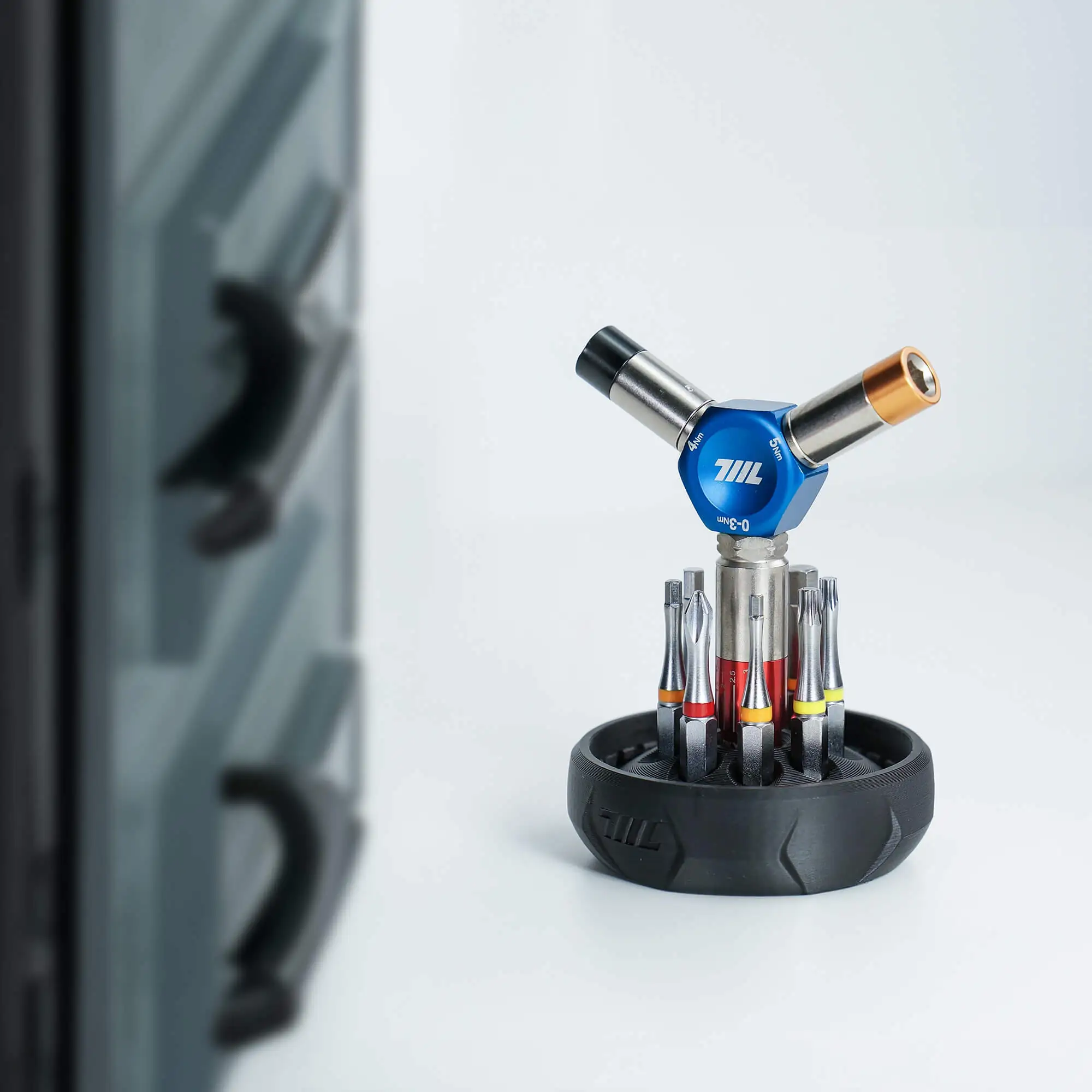 711L EDC Y Torque Driver (Blue) 05