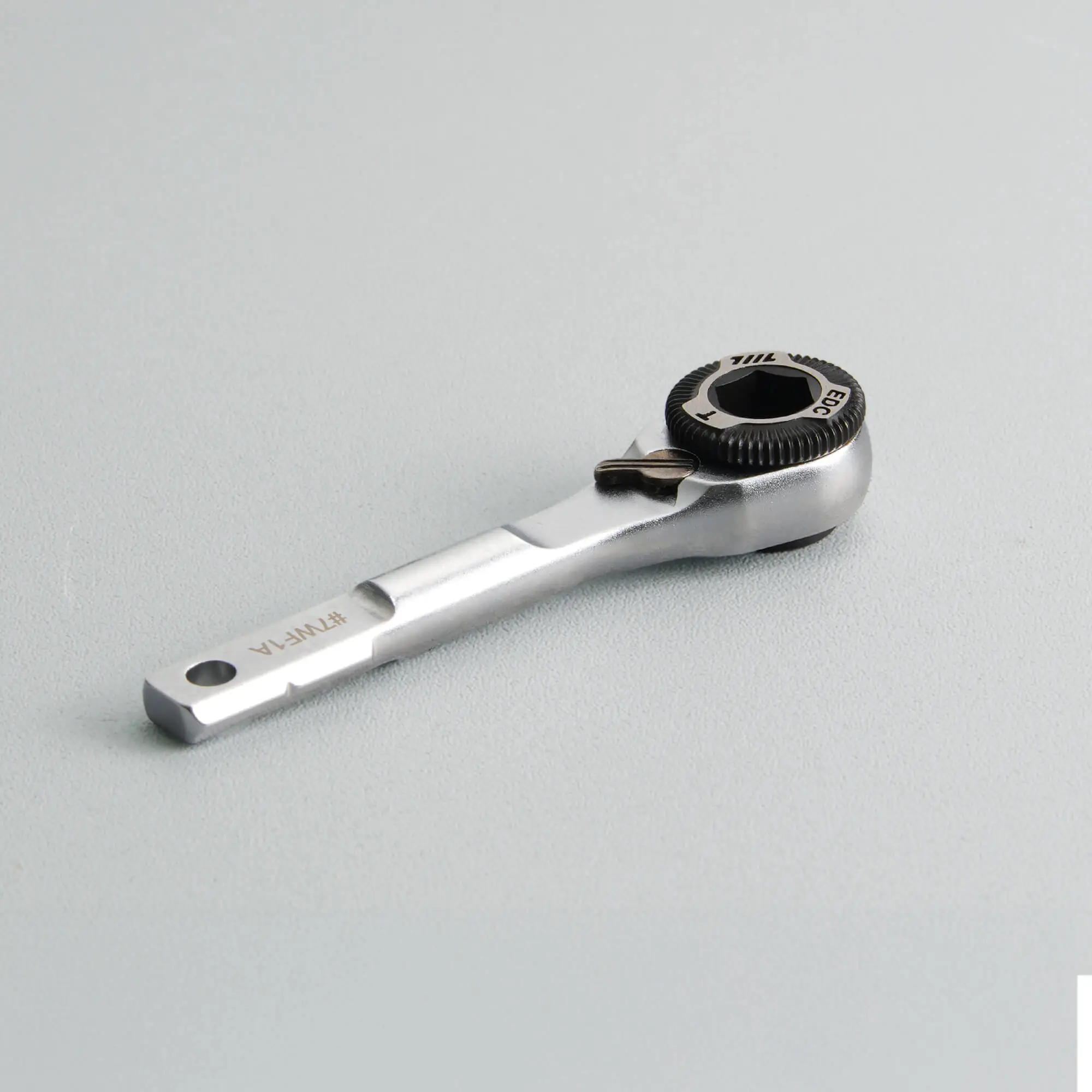 03-edc-ratchet-wrench-leatherman-mk2-angle-view