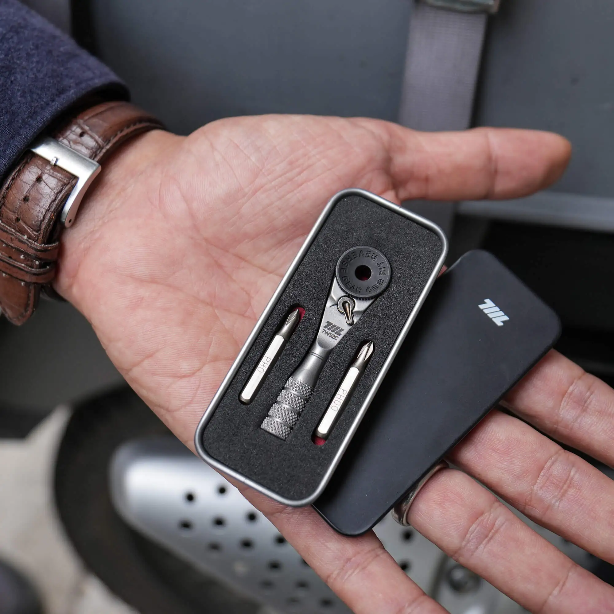 04-micro-ratchet-wrench-edc-carry