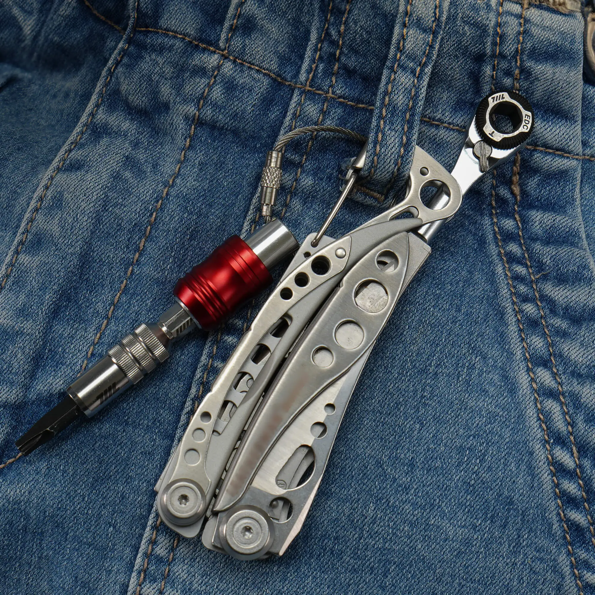 07-edc-ratchet-wrench-leatherman-mk2-pocket-carry
