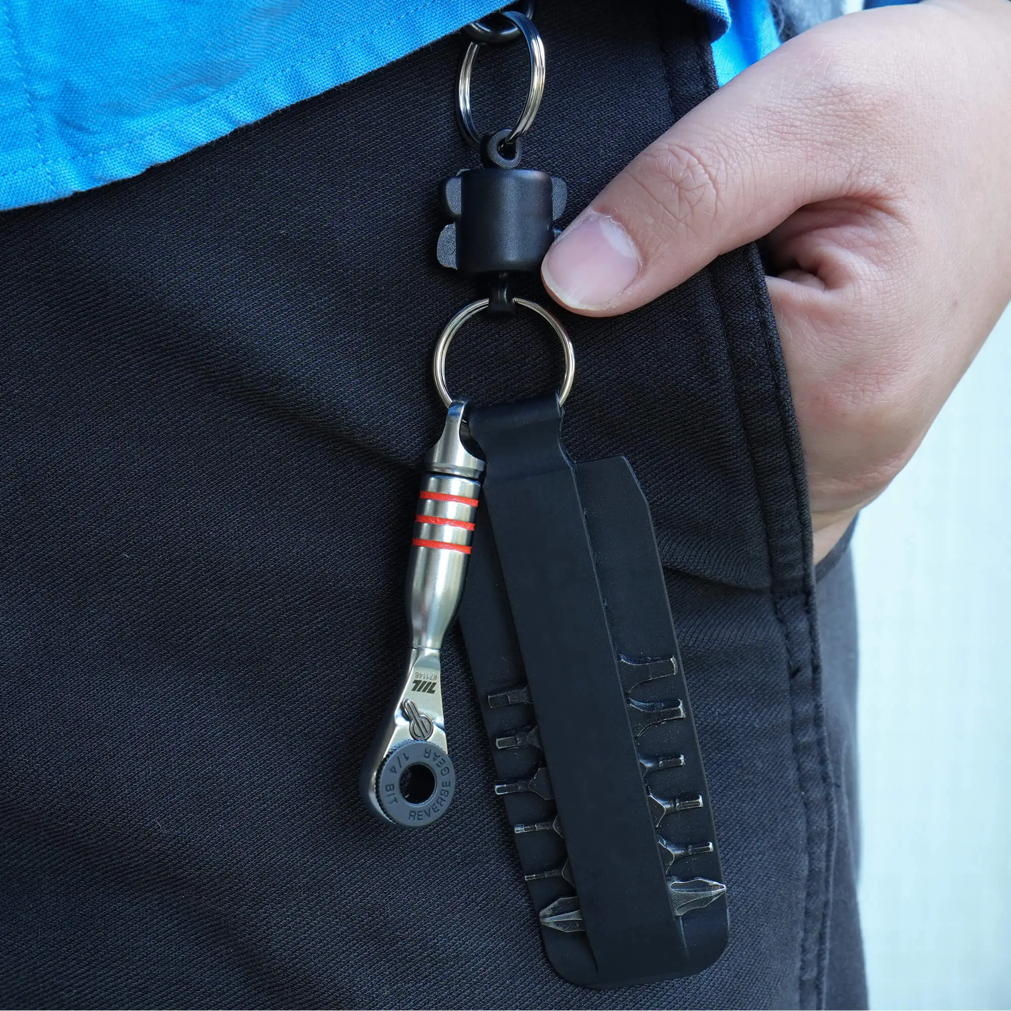 08-keyring-loop-duo-keychain-carry